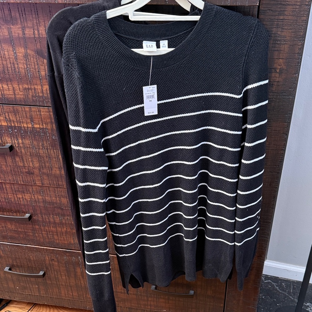 GAP women’s Black Crewneck Sweater with White Stripes
